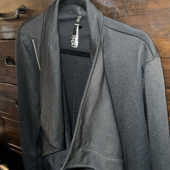 Sexy wide collar fashion jacket great for layering black, mens size medium - Picture 7 of 9